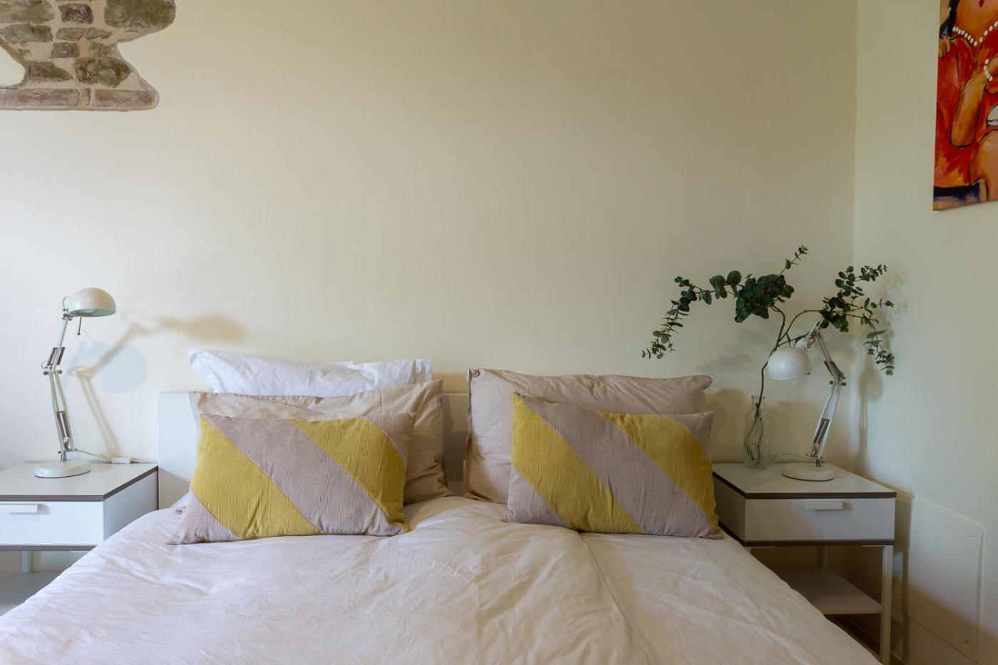 Rosa Nel Pozzo Apartments And B&B San Pietro  Екстер'єр фото